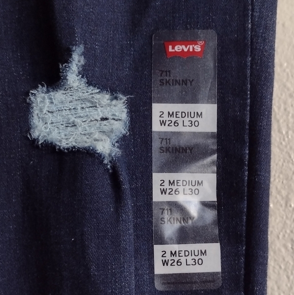 Levi's 711 Distressed Slim Mid rise Skinny Blue Jeans Denim 26W Grunge Indie - Picture 10 of 11